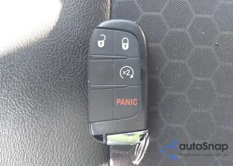 2020 Jeep Compass Latitude 4X4 z USA, uszkodzony, nr VIN 3C4NJDBB0LT117321